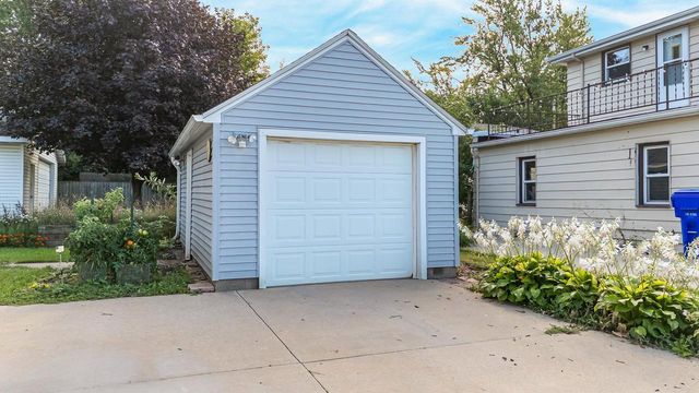 902 N LINWOOD AVENUE, Appleton, WI 54914