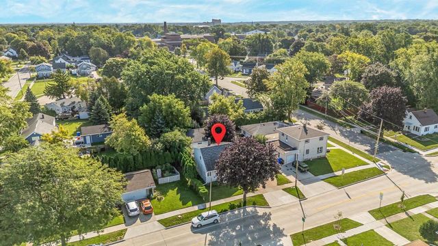 902 N LINWOOD AVENUE, Appleton, WI 54914