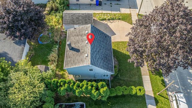 902 N LINWOOD AVENUE, Appleton, WI 54914