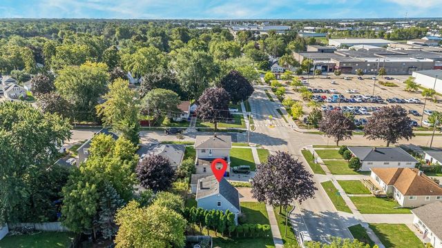 902 N LINWOOD AVENUE, Appleton, WI 54914