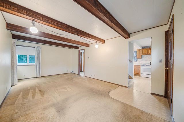 902 N LINWOOD AVENUE, Appleton, WI 54914