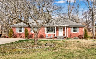 33 SHERWOOD DRIVE, Clarksville, TN 37043
