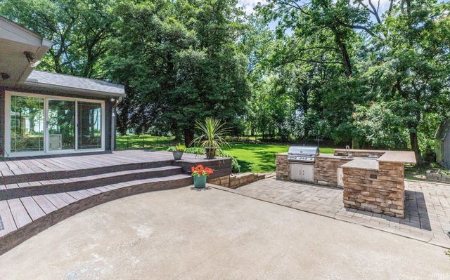 2267 Cherry Lane, Evansville, IN 47725