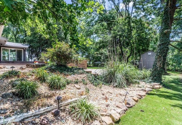 2267 Cherry Lane, Evansville, IN 47725