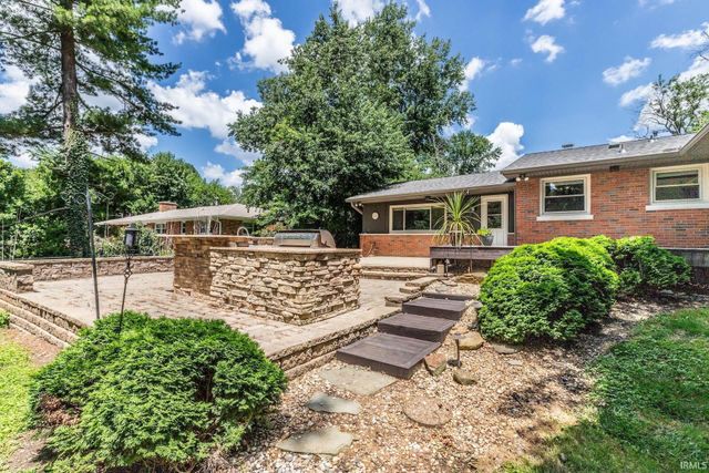 2267 Cherry Lane, Evansville, IN 47725