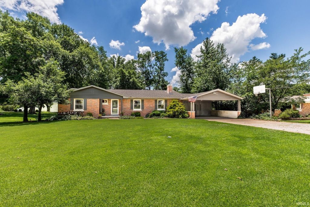 2267 Cherry Lane, Evansville, IN 47725