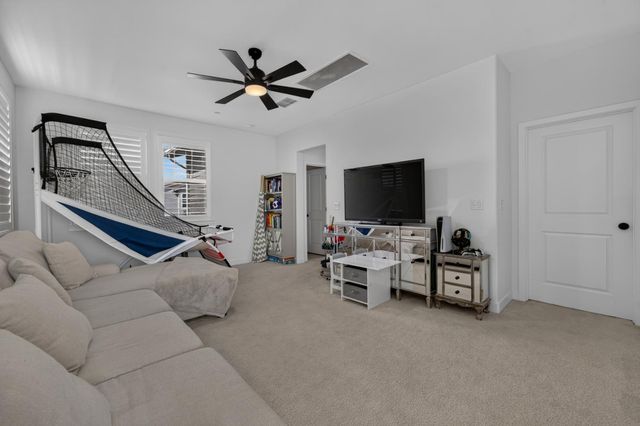 4428 Sierra Pine Way, Rocklin, CA 95677