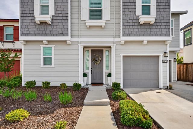 4428 Sierra Pine Way, Rocklin, CA 95677