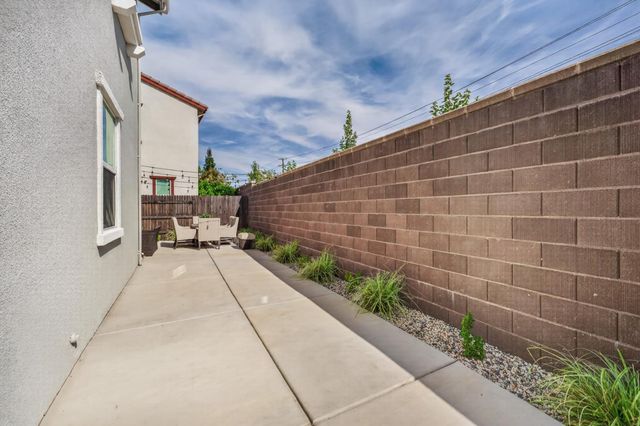 4428 Sierra Pine Way, Rocklin, CA 95677