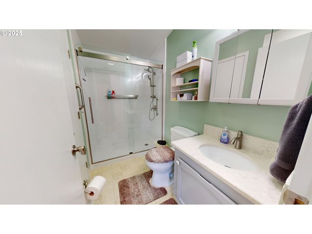 2753 MAIA Loop, Springfield, OR 97477