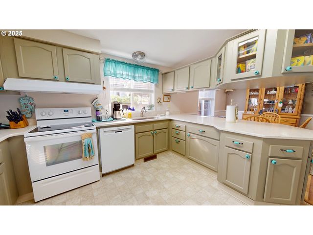 2753 MAIA Loop, Springfield, OR 97477