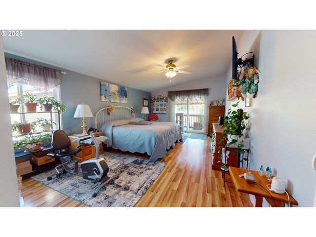 2753 MAIA Loop, Springfield, OR 97477