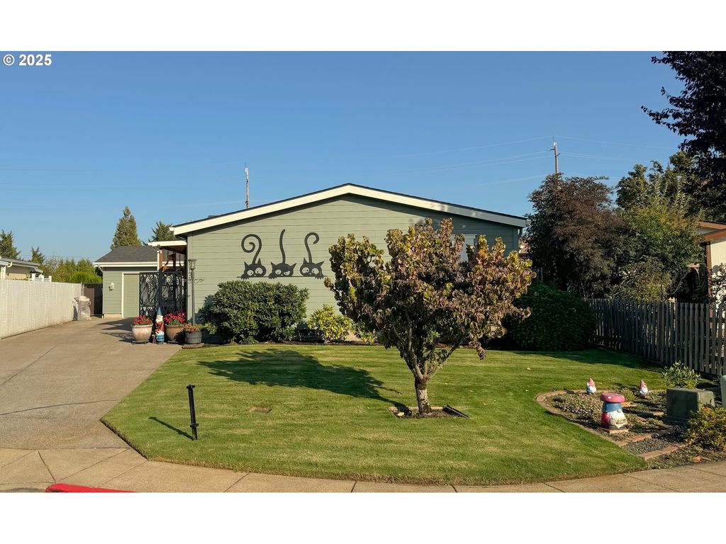 2753 MAIA Loop, Springfield, OR 97477