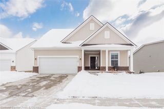 8126 Carston Lane, Green Oak Township, MI 48116