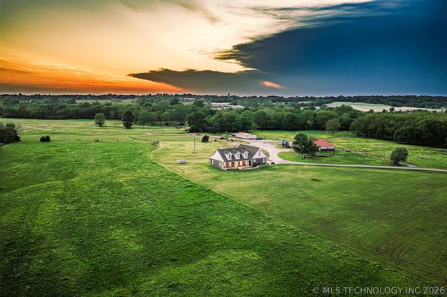 14632 S 326th East Avenue, Coweta, OK 74429