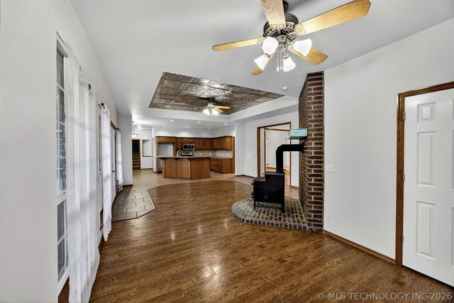 14632 S 326th East Avenue, Coweta, OK 74429