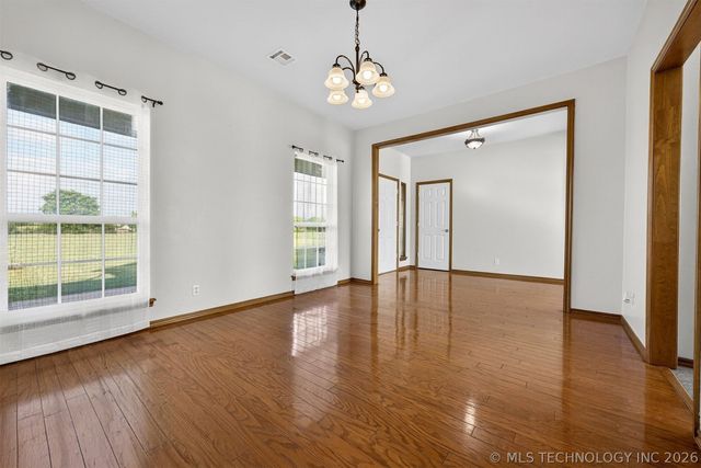 14632 S 326th East Avenue, Coweta, OK 74429
