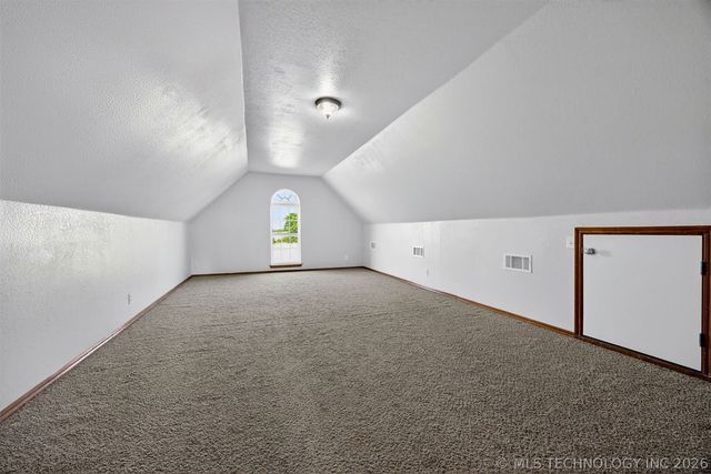 14632 S 326th East Avenue, Coweta, OK 74429