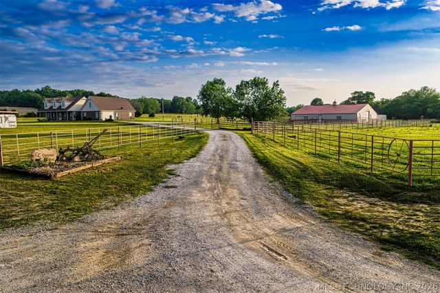 14632 S 326th East Avenue, Coweta, OK 74429