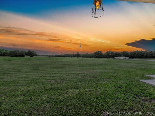 14632 S 326th East Avenue, Coweta, OK 74429