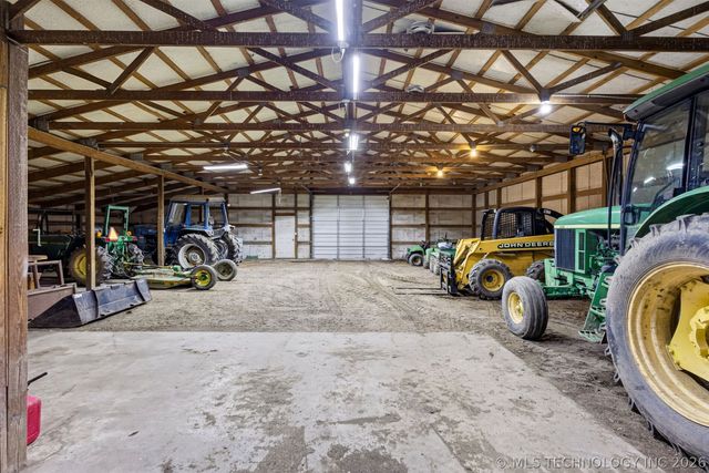 14632 S 326th East Avenue, Coweta, OK 74429