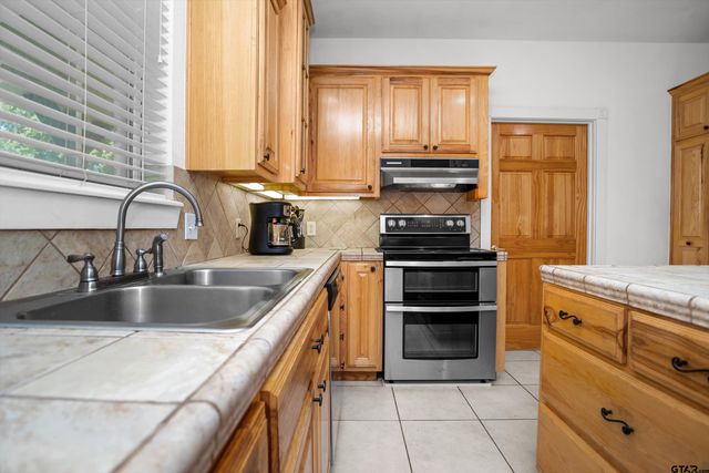 2421 W FM 1280, Lovelady, TX 75851