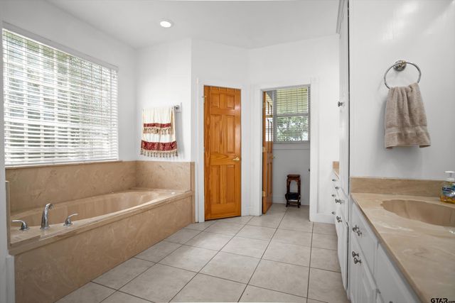 2421 W FM 1280, Lovelady, TX 75851