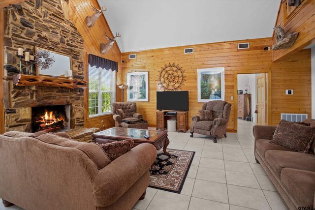 2421 W FM 1280, Lovelady, TX 75851
