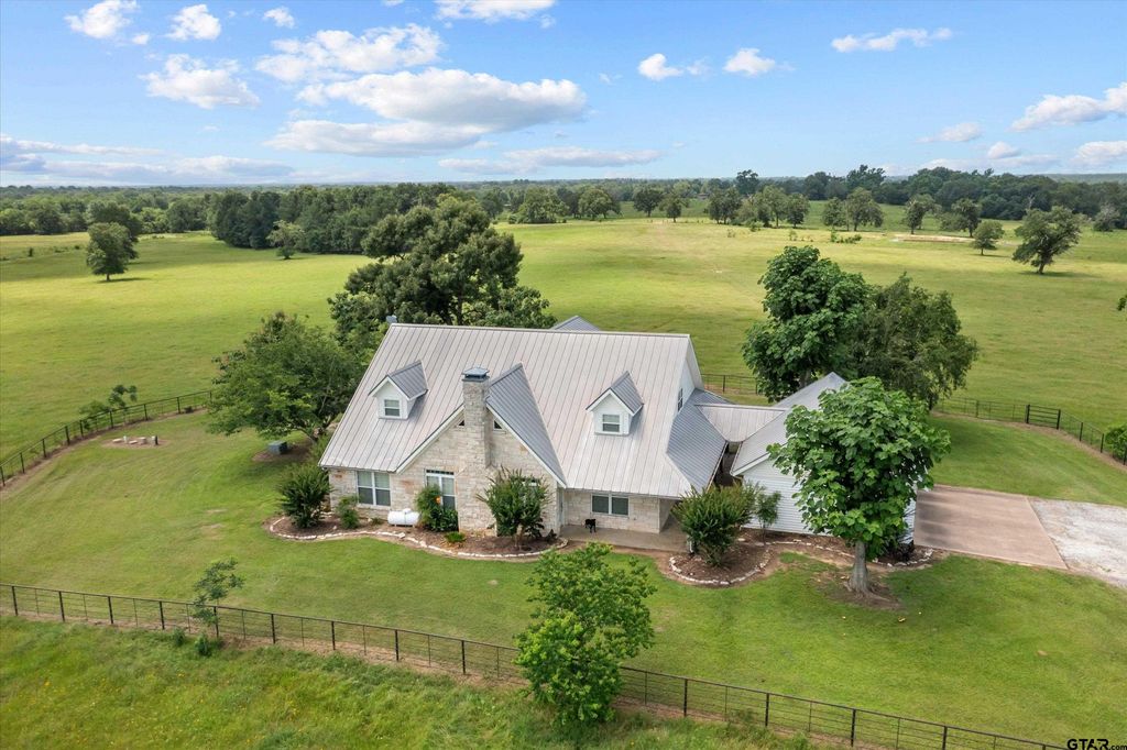 2421 W FM 1280, Lovelady, TX 75851