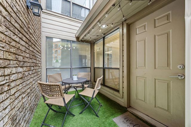 1908 Augusta Drive 3, Houston, TX 77057