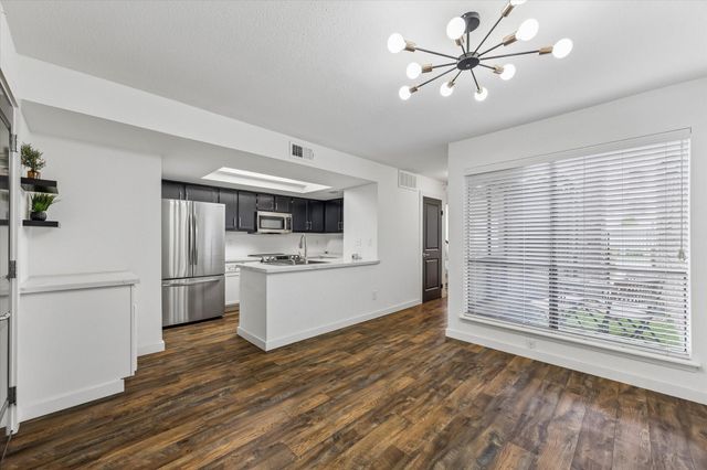 1908 Augusta Drive 3, Houston, TX 77057