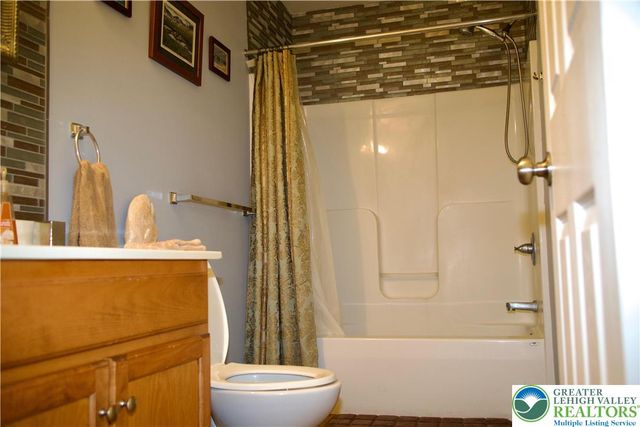 101 Cider Mill Road, Longswamp Twp, PA 19539