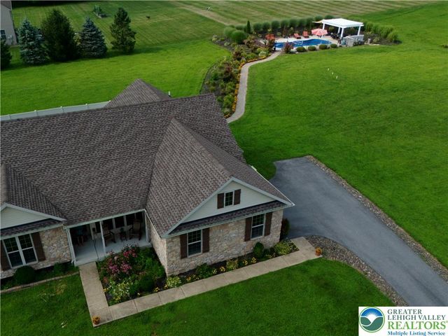 101 Cider Mill Road, Longswamp Twp, PA 19539