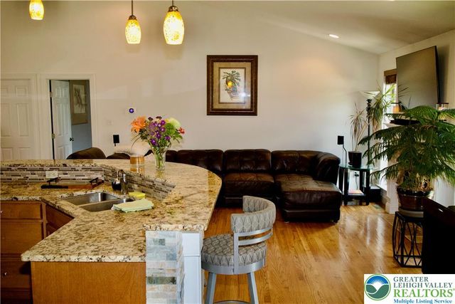 101 Cider Mill Road, Longswamp Twp, PA 19539