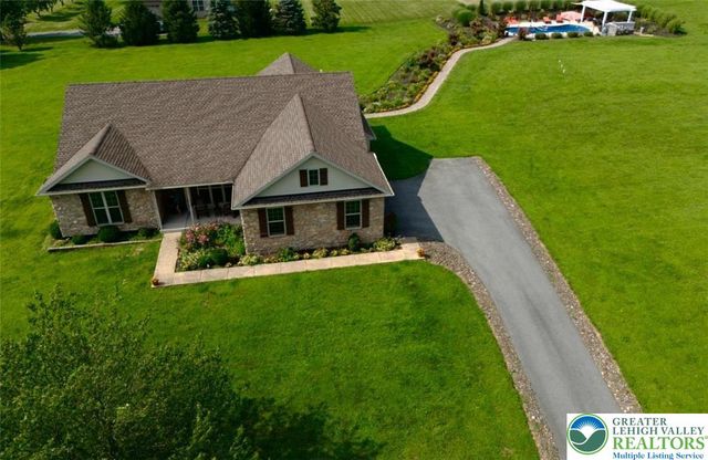 101 Cider Mill Road, Longswamp Twp, PA 19539