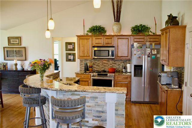 101 Cider Mill Road, Longswamp Twp, PA 19539