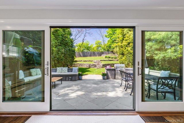 34 Davis Avenue, Rye, NY 10580