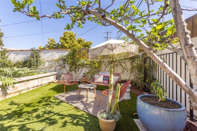 3138 Glenmanor Place, Los Angeles, CA 90039