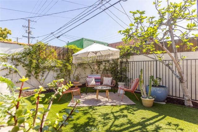 3138 Glenmanor Place, Los Angeles, CA 90039