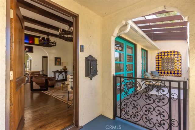 3138 Glenmanor Place, Los Angeles, CA 90039