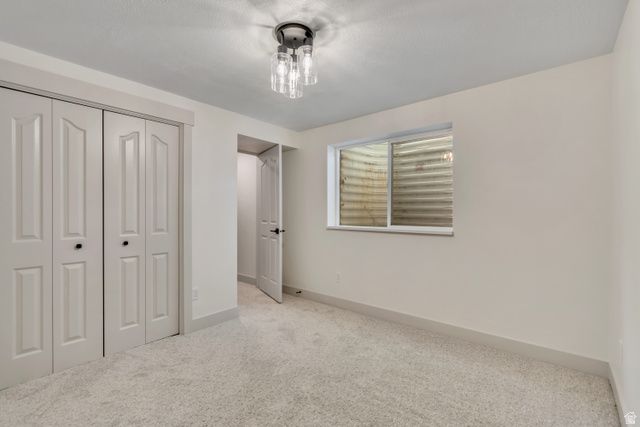 1105 N BROOK CIR, Kaysville, UT 84037
