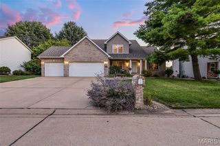 104 Oaklawn Drive, Glen Carbon, IL 62034