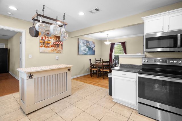 1106 Warden Street, Benbrook, TX 76126