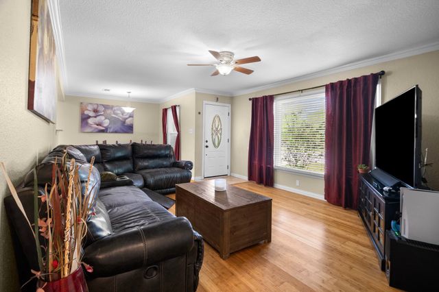 1106 Warden Street, Benbrook, TX 76126