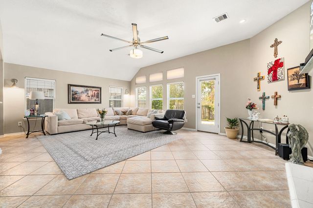 321 Holly Branch Lane, Kemah, TX 77565