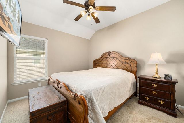 321 Holly Branch Lane, Kemah, TX 77565