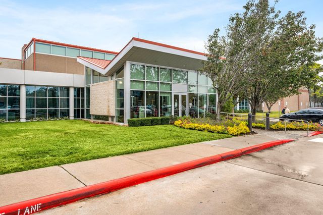 321 Holly Branch Lane, Kemah, TX 77565