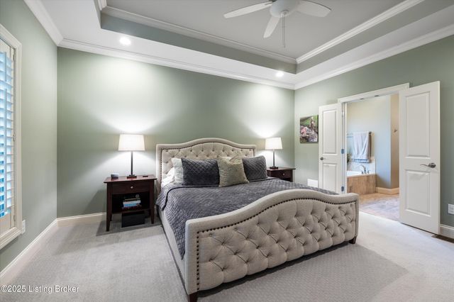 5203 Rock Ridge Dr, Louisville, KY 40241