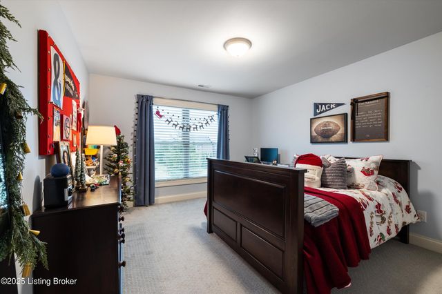 5203 Rock Ridge Dr, Louisville, KY 40241