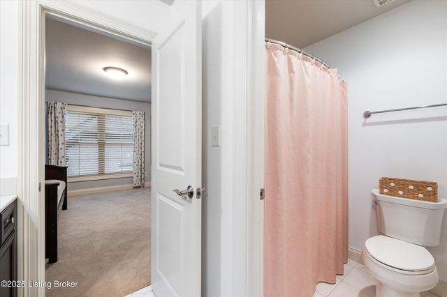 5203 Rock Ridge Dr, Louisville, KY 40241